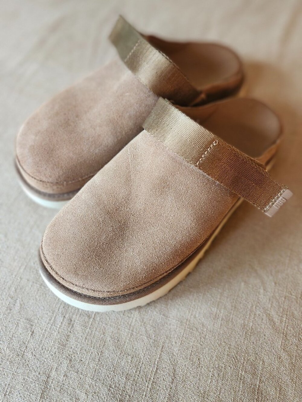 Ugg Goldenstar Clog
